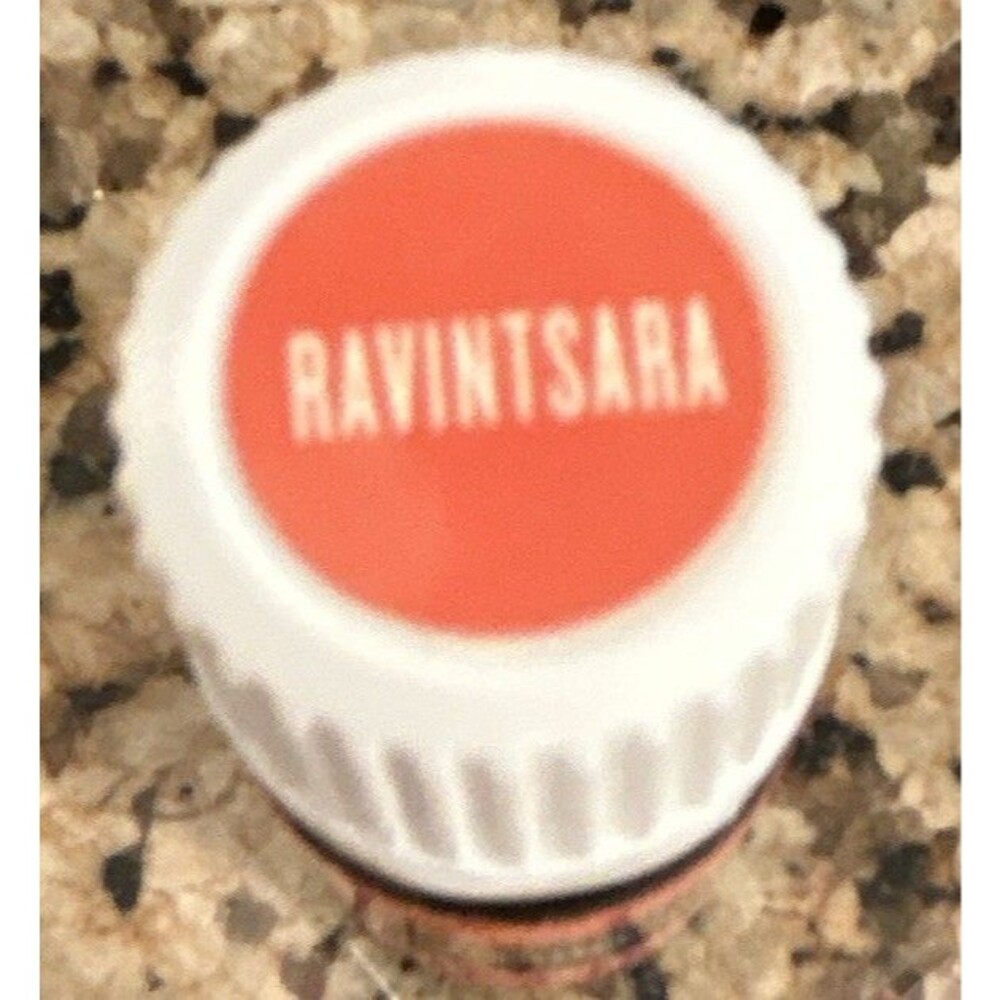 Young Living Ravintsara Essential Oil, Ravintsara Scent Bottle - Picture 3 of 3